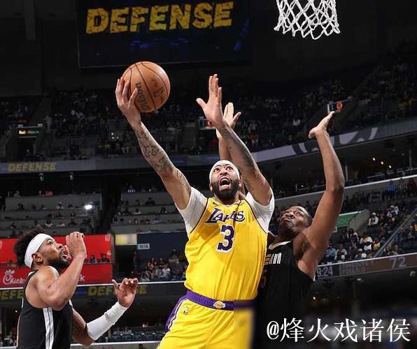 格林33分领衔,浓眉30+13詹姆斯21+13,火箭惊险击败湖人 格林33分领衔,浓眉30+13詹姆斯21+13,火箭惊险击败湖人